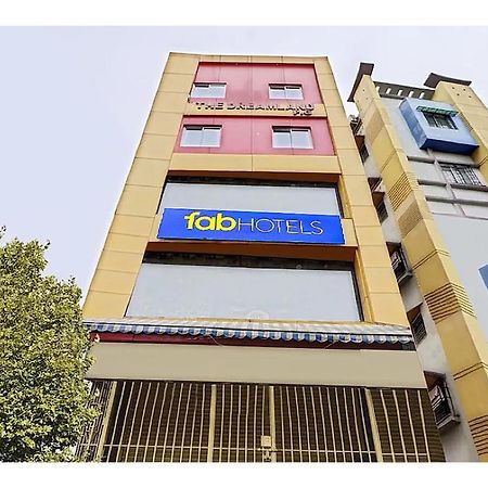 Fabhotel Dreamland Calcutá Exterior foto